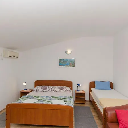 Apartamento And Nike Sobra